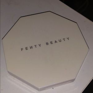 Fenty Beauty Highlighter Duo